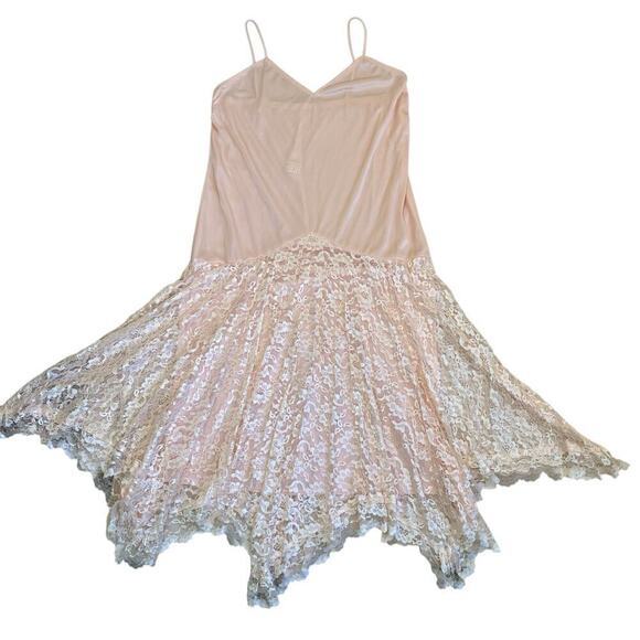 JCPenney Vintage 80s Lace Slip Dress Drop Waist Bias Cut Handkerchief Hem Peach - Picture 8 of 16